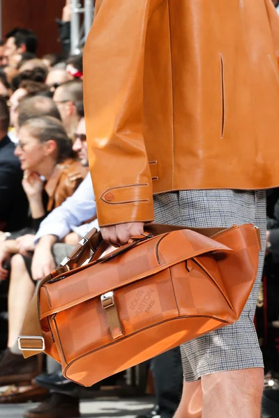 Look 22